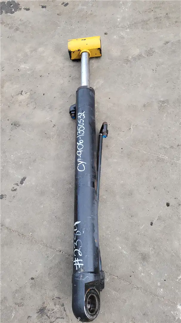 USED LIFT CYL indicator image 1