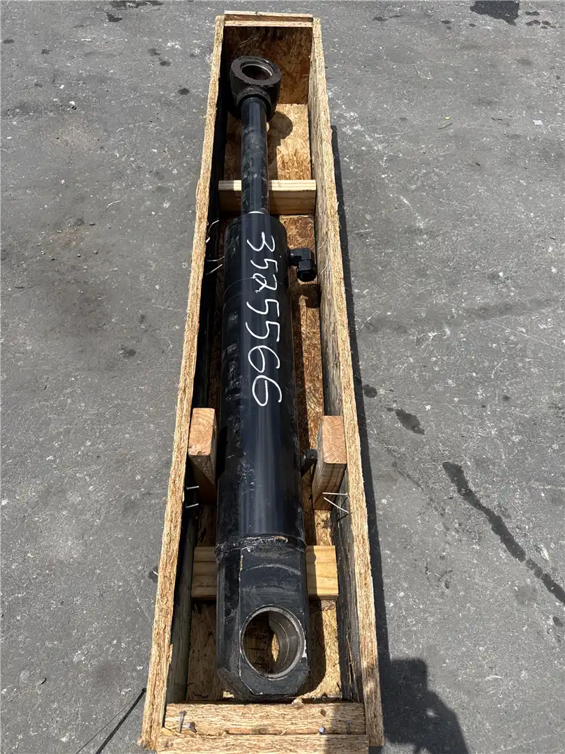 USED TILT CILINDER indicator image 1