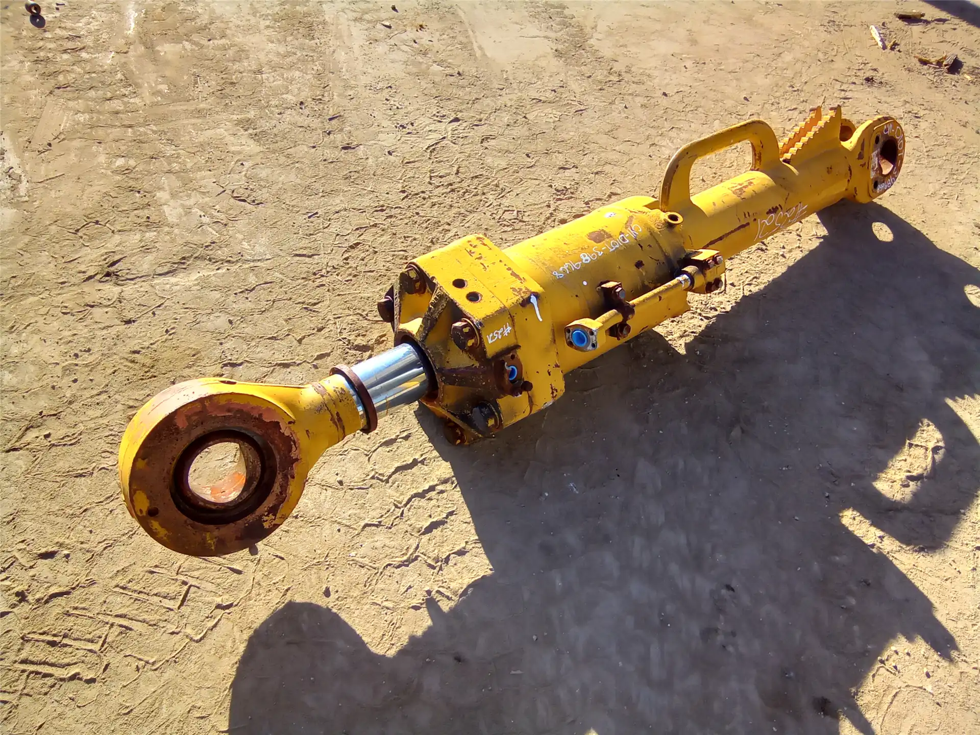 USED TILT CYLINDER image 2
