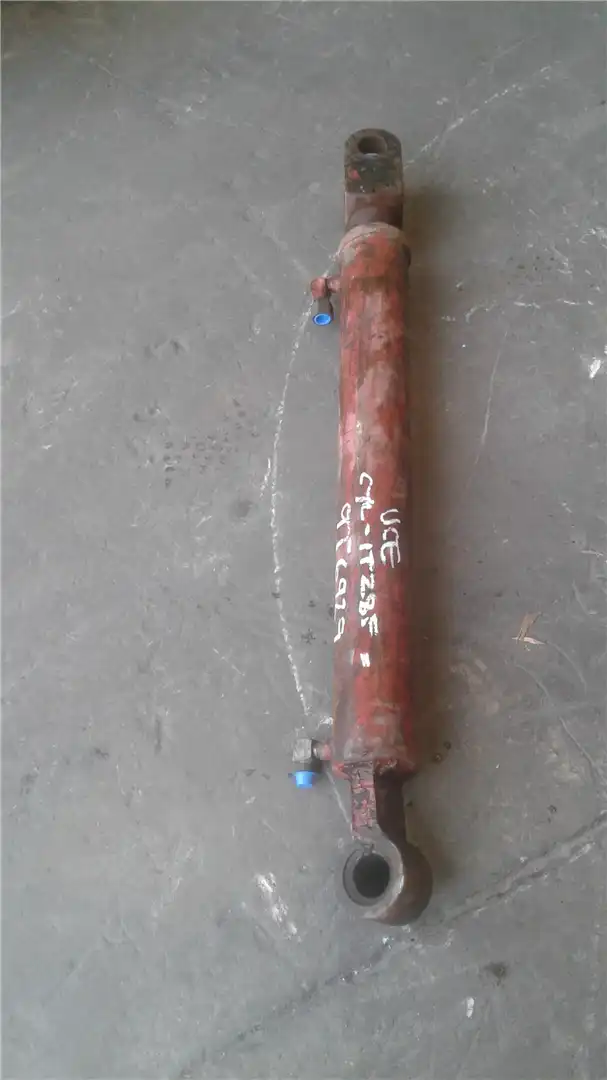 USED TILT CYL indicator image 1