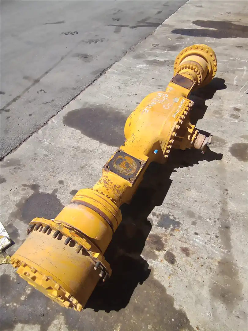 USED REAR AXLE image 3