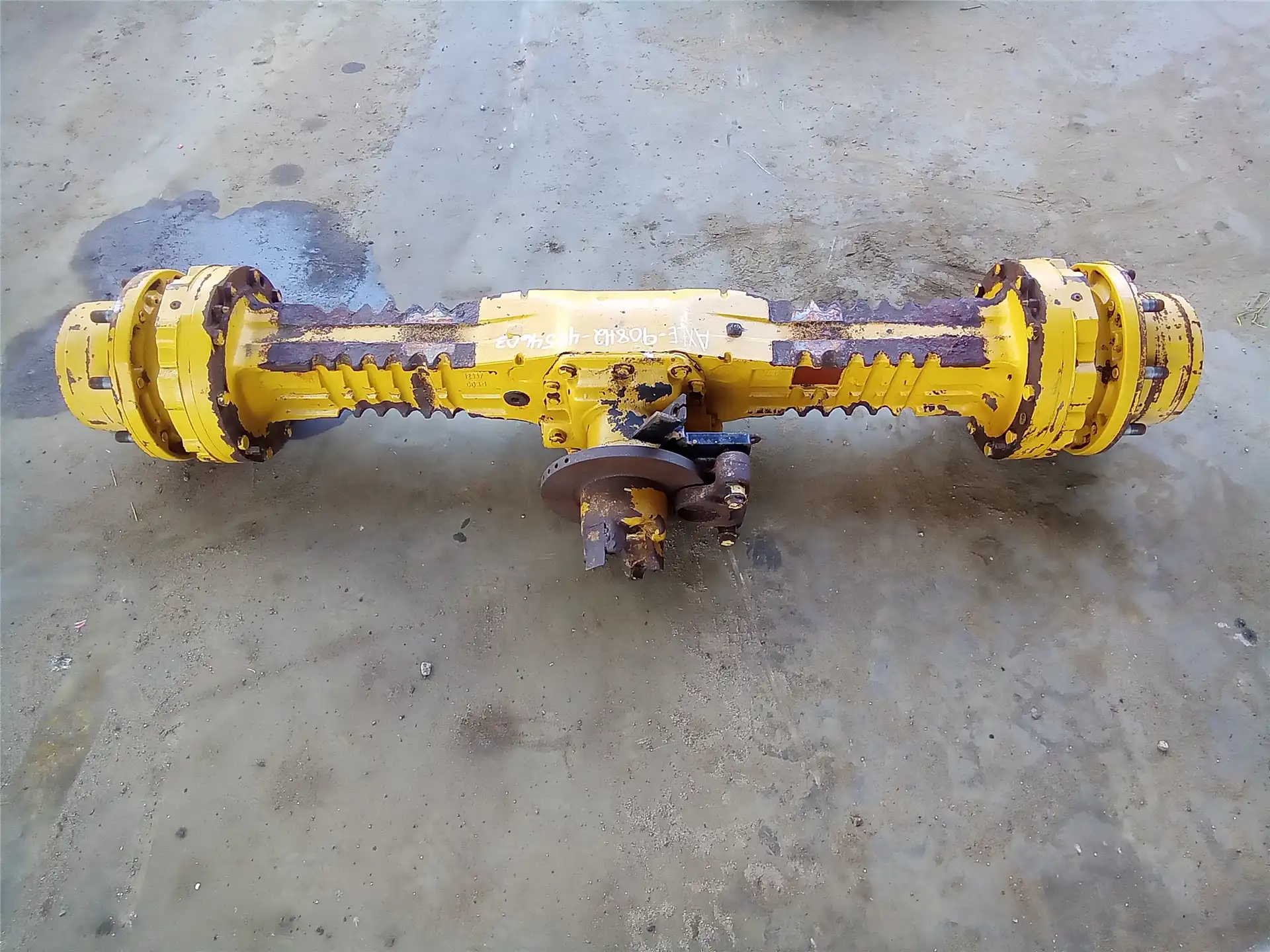 USED FRONT AXLE GP indicator image 1