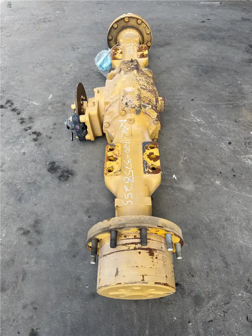 USED FRONT AXLE image 3