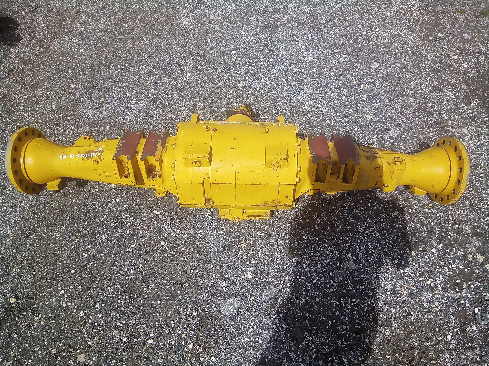 USED REAR AXLE indicator image 1
