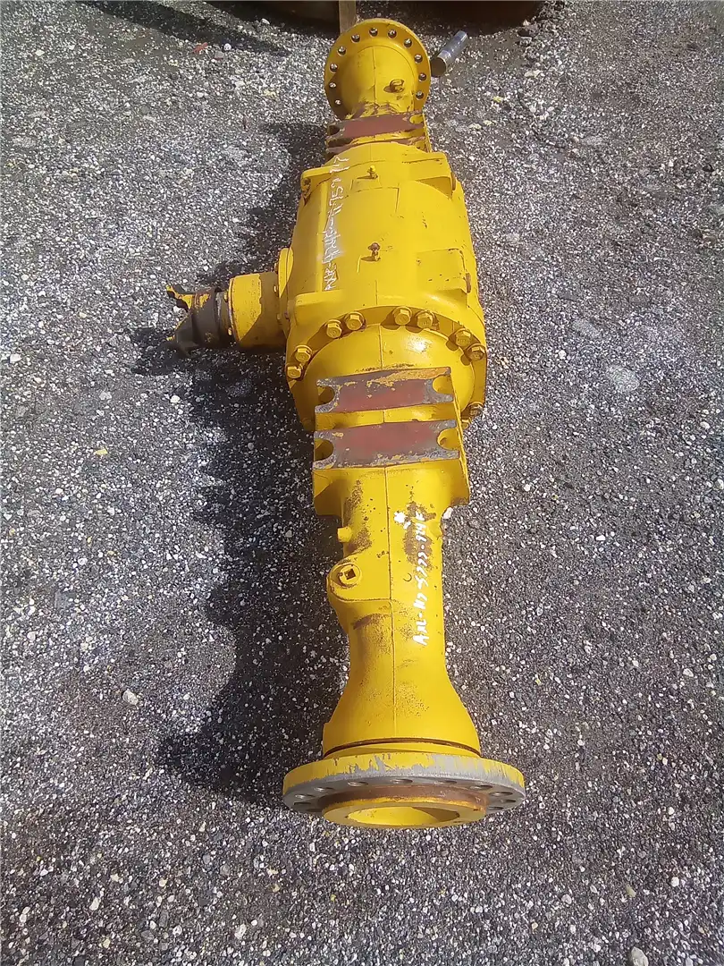USED REAR AXLE image 4