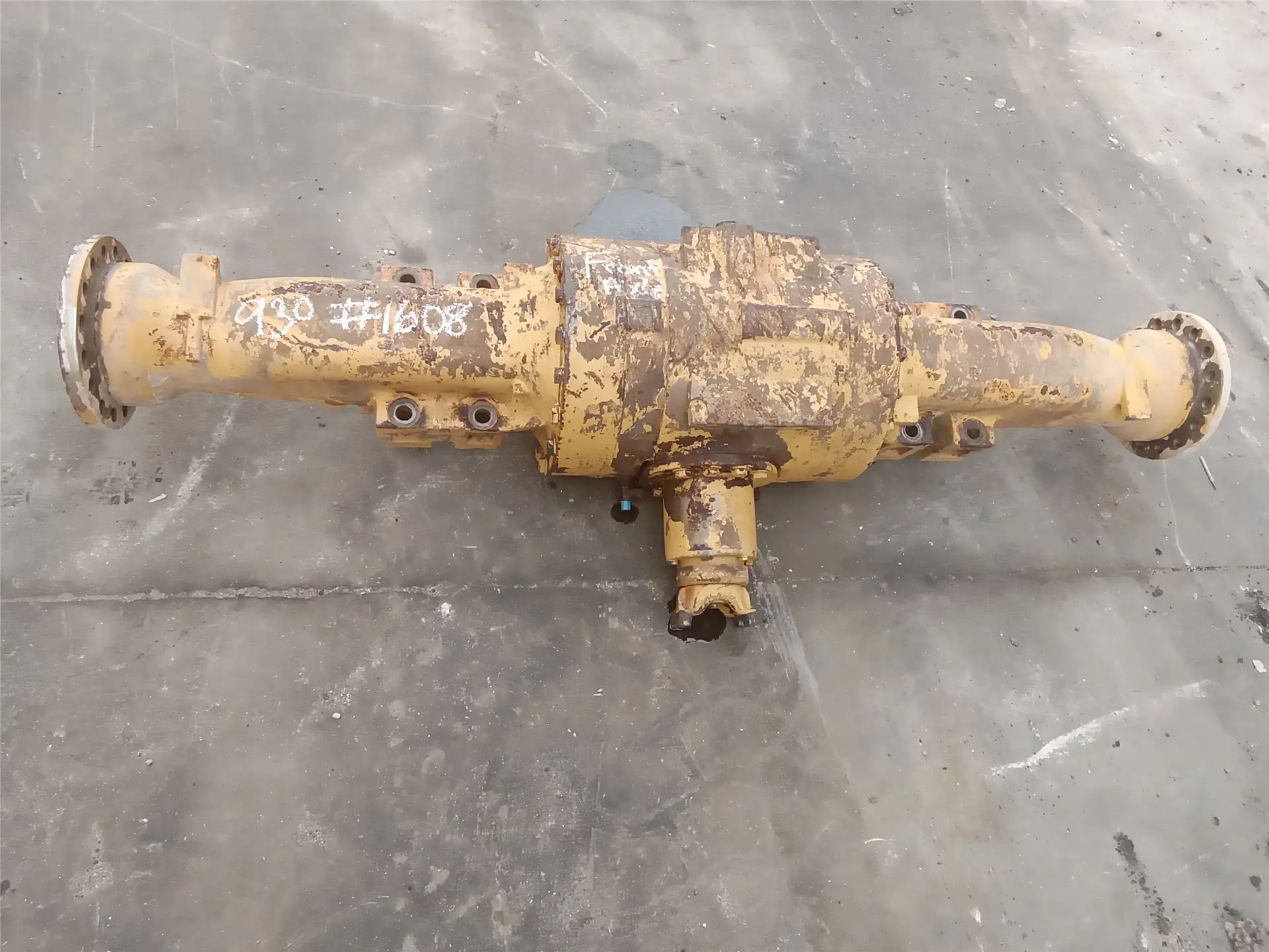 USED FRONT AXLE indicator image 1