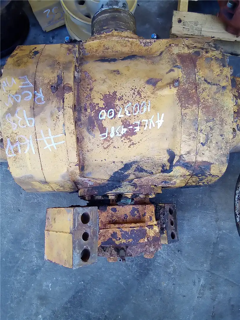 USED REAR AXLE image 3