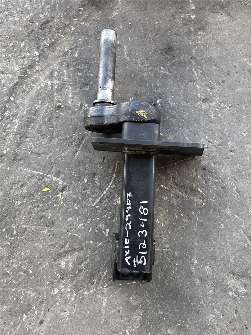 USED REAR RH AXLE image 2