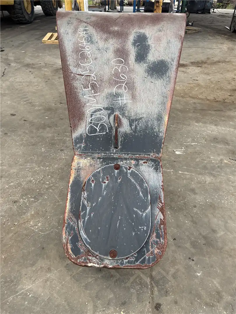 USED BOOM image 3