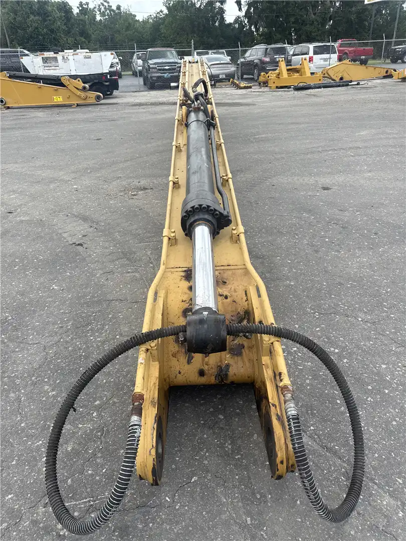 USED 30FT BOOM image 2