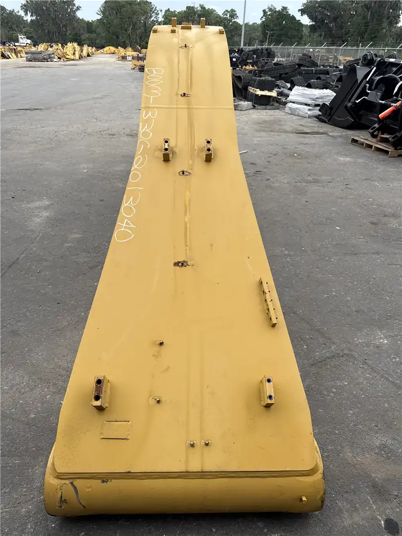 USED 20.3 FT BOOM image 2