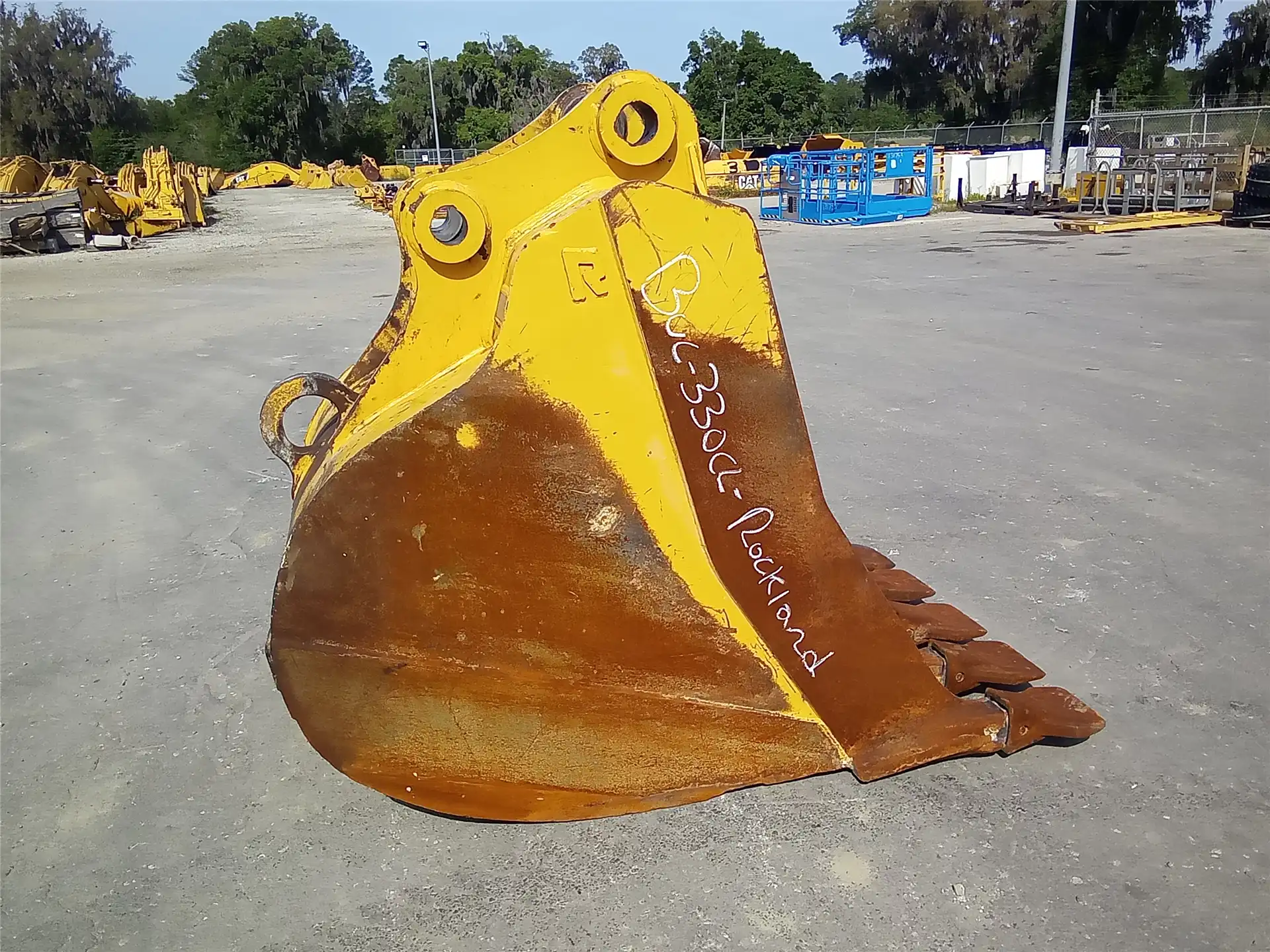USED 48INCH BUCKET indicator image 1