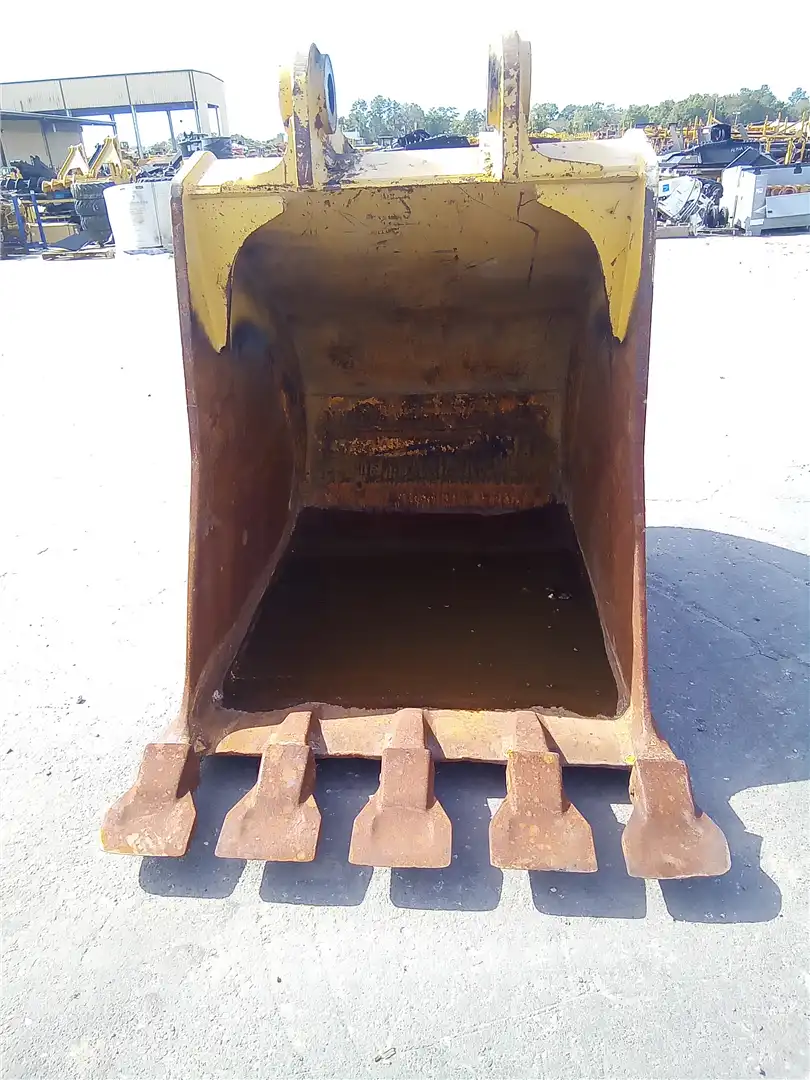 USED 48INCH BUCKET image 2