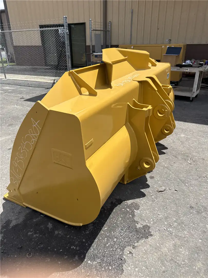 USED 107IN BUCKET image 3