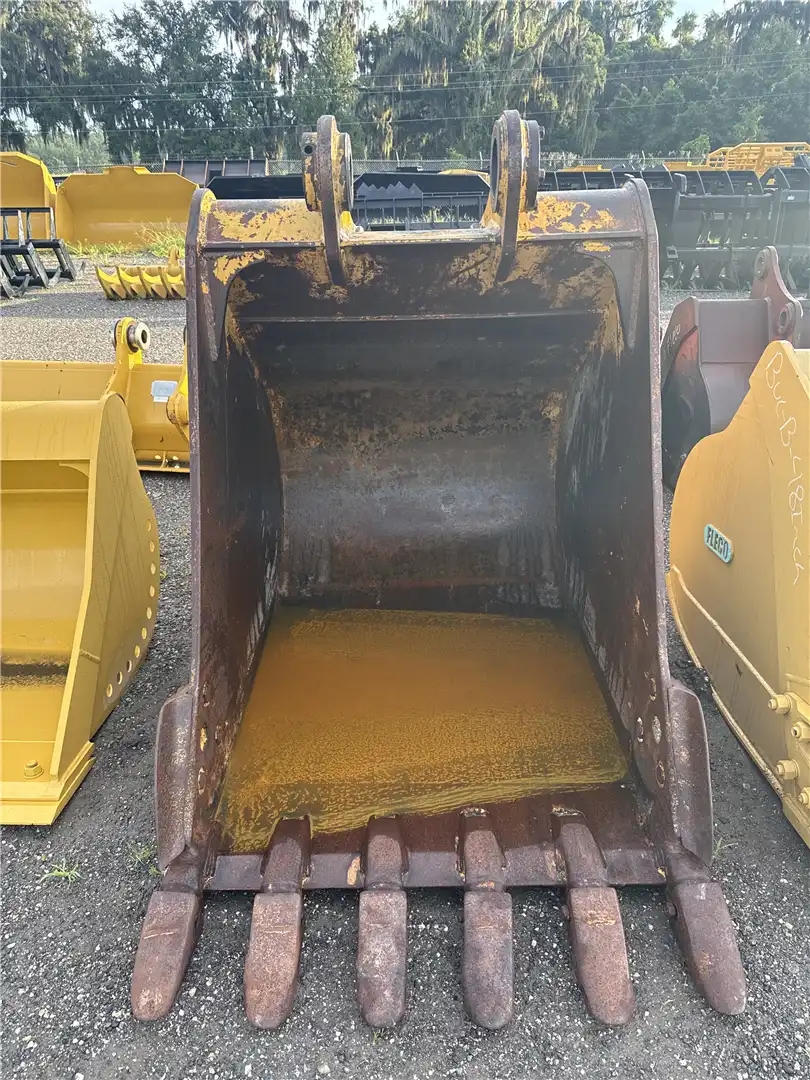 USED 48INCH BUCKET image 4