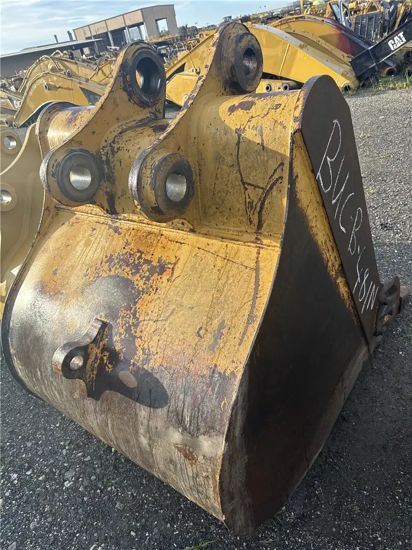 USED 48INCH BUCKET image 3