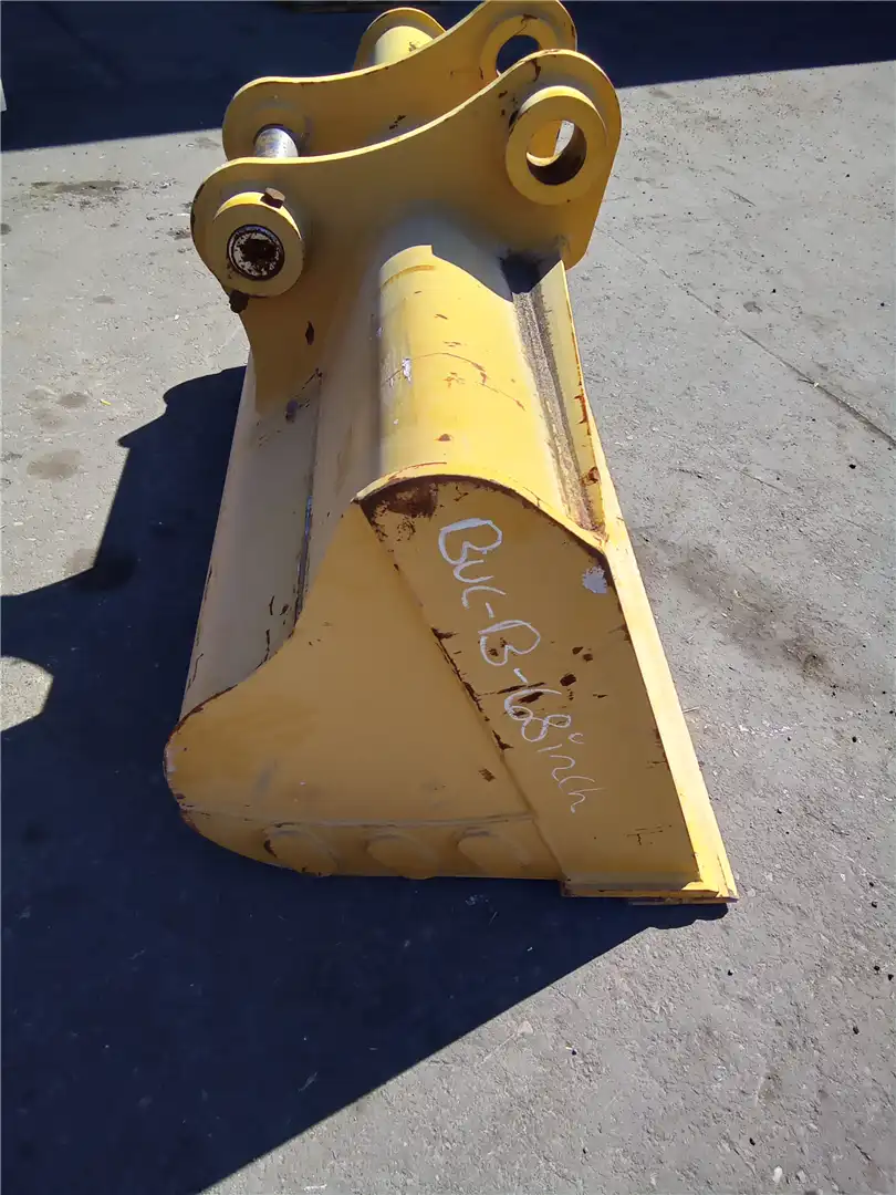 USED 68INCH BUC image 3