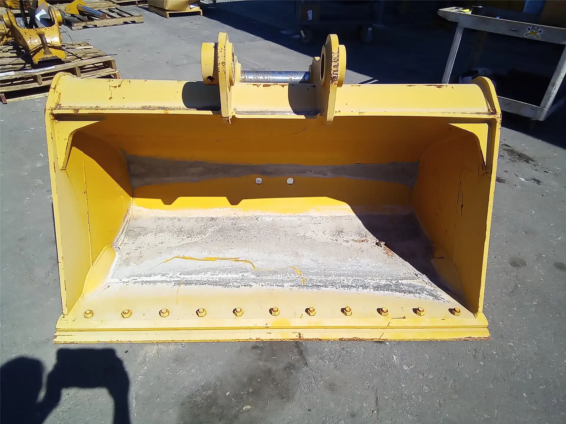 USED 68INCH BUC image 4