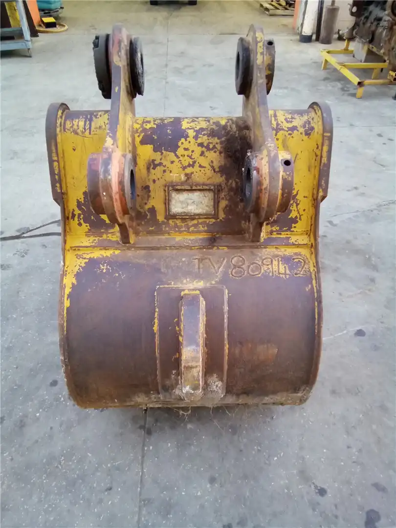 USED 36INCH BUCKET image 4
