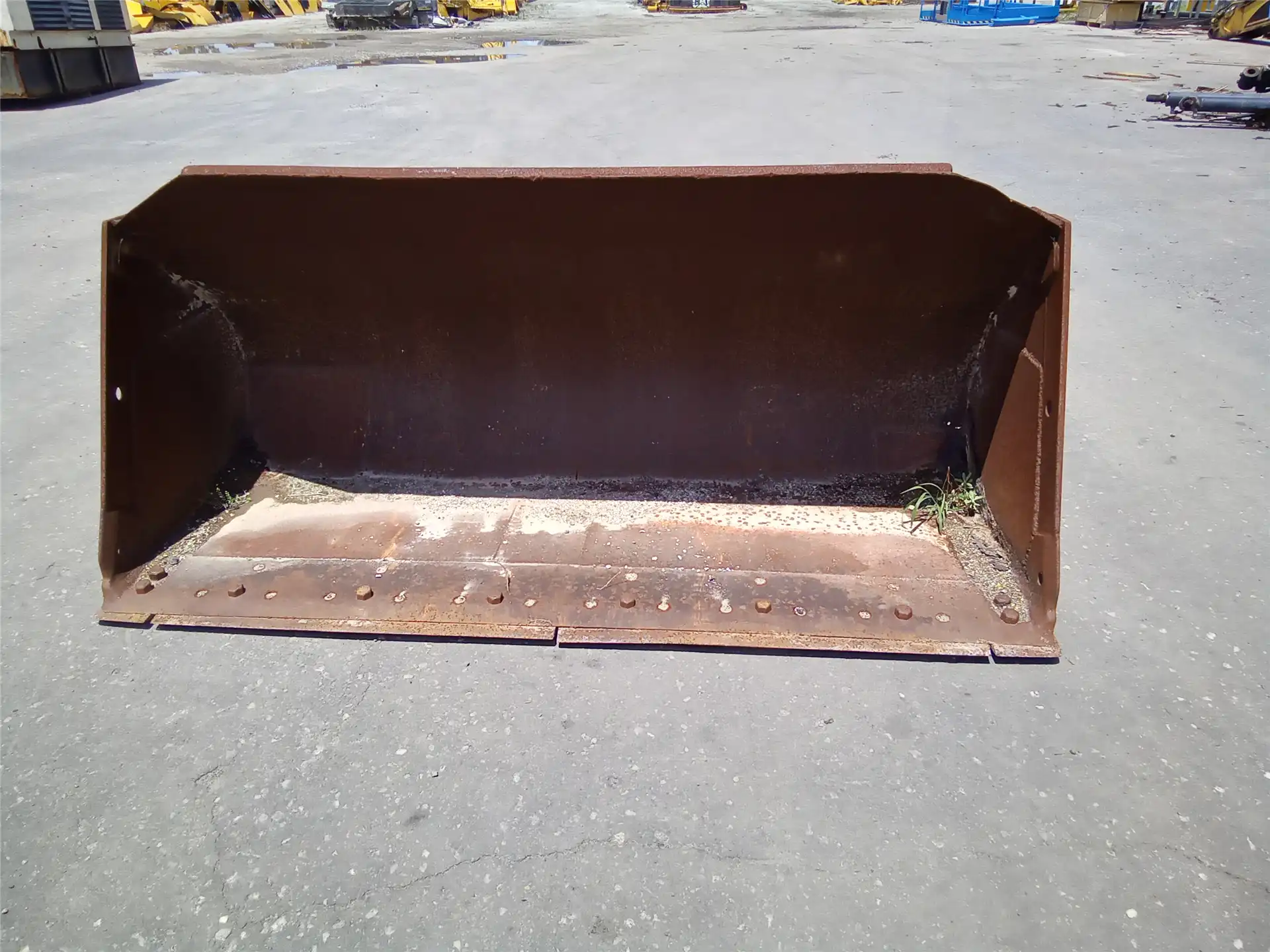 USED 94INCH BUCKET image 2