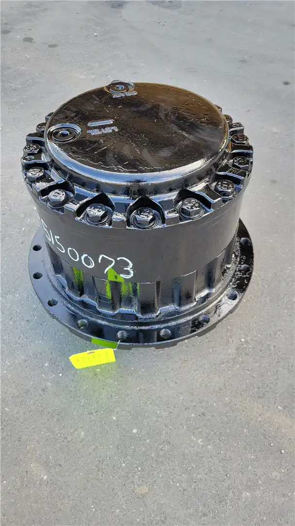 USED RH FINAL DRIV image 2