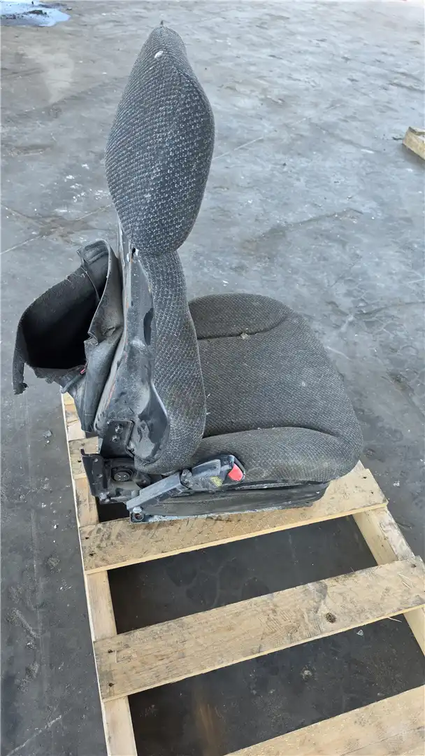 USED SEAT GP image 2