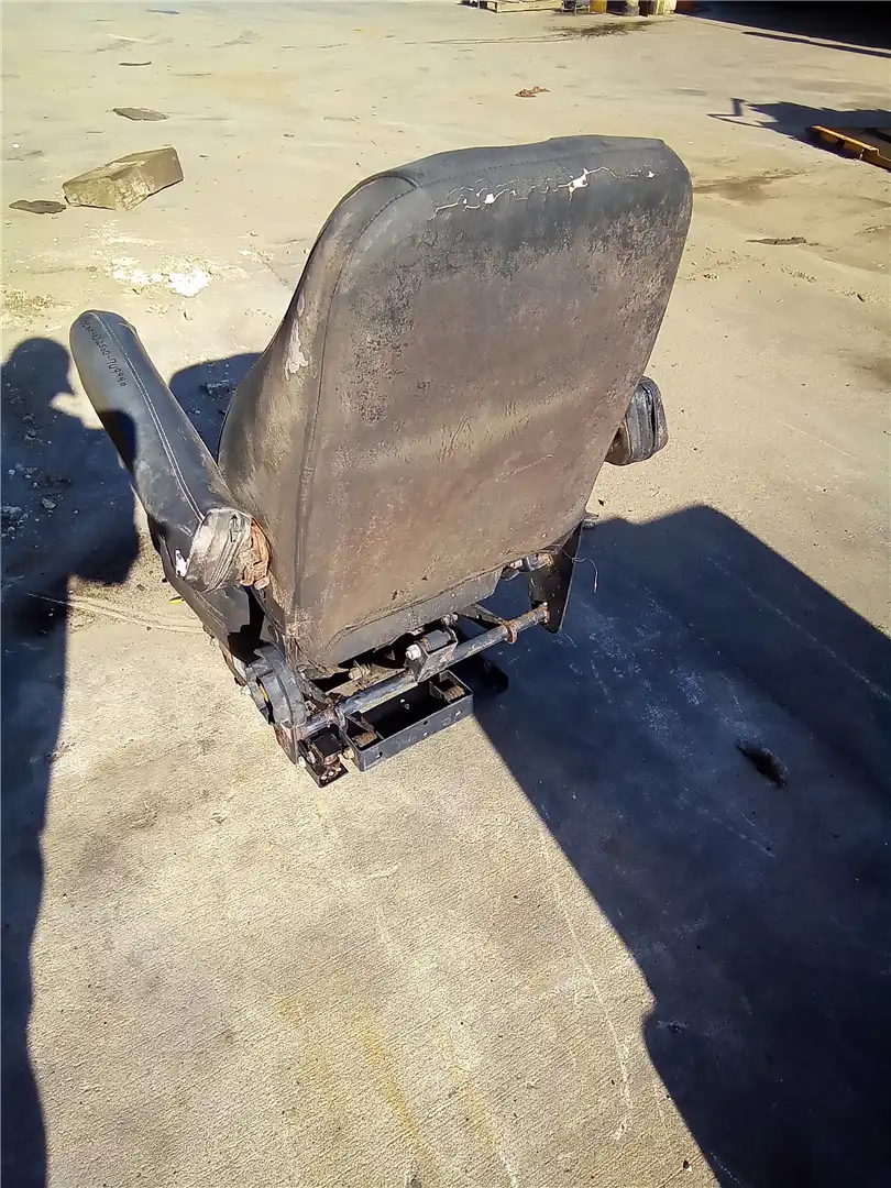 USED SEAT GP image 2