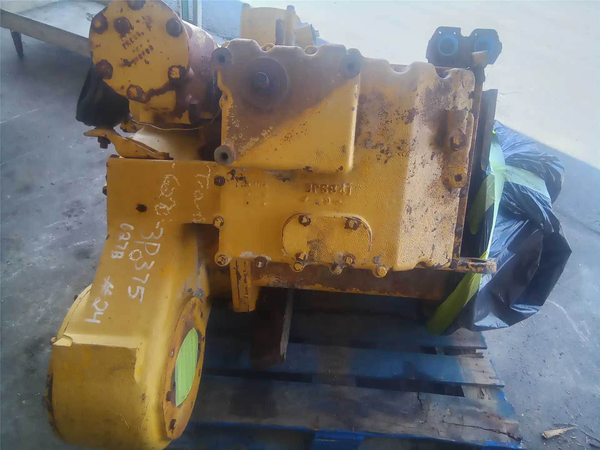 USED TRANSMISSION image 4