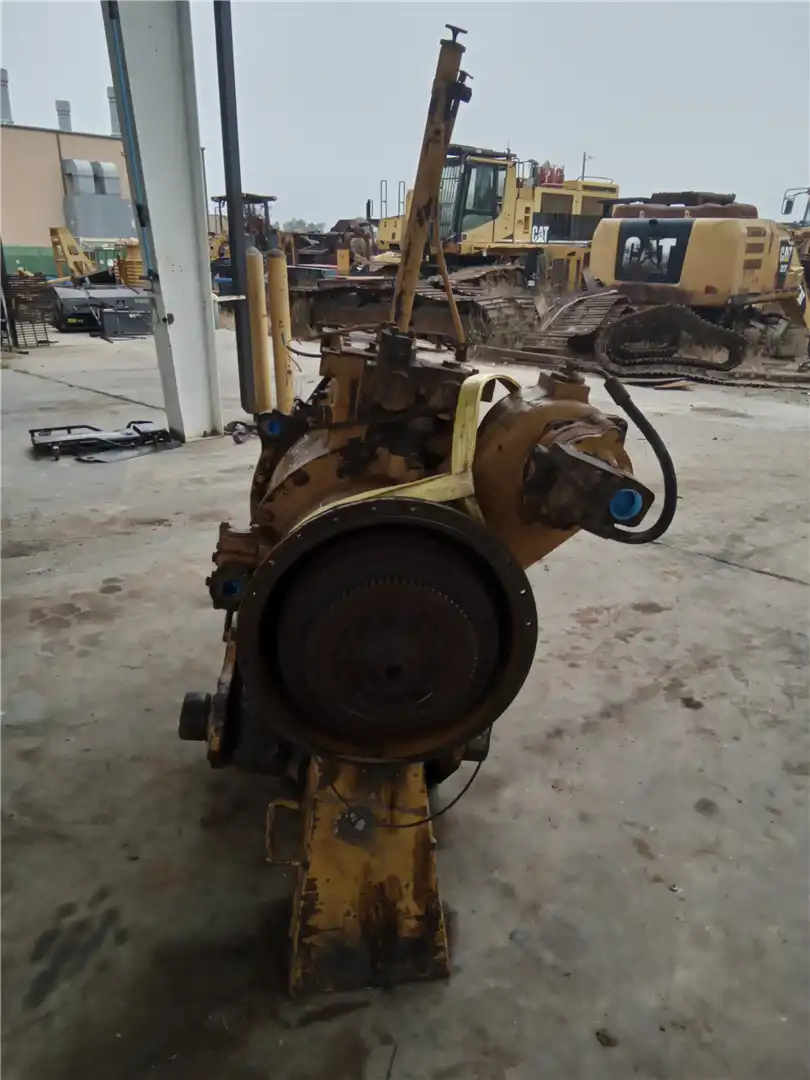 USED TRANSMISSION image 2