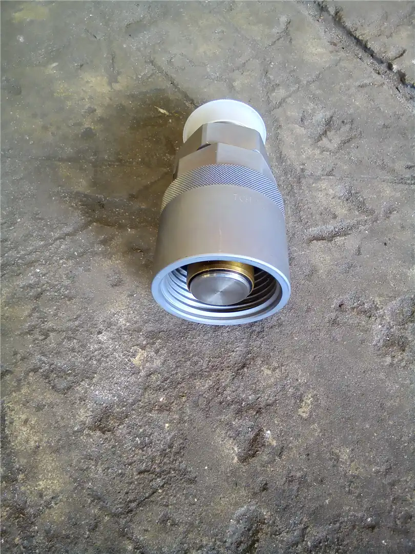 NEW COUPLING PLUG image 2