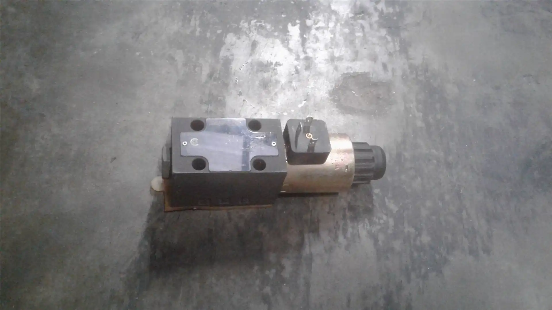 CORE 4/2 WAY SOLEN indicator image 1