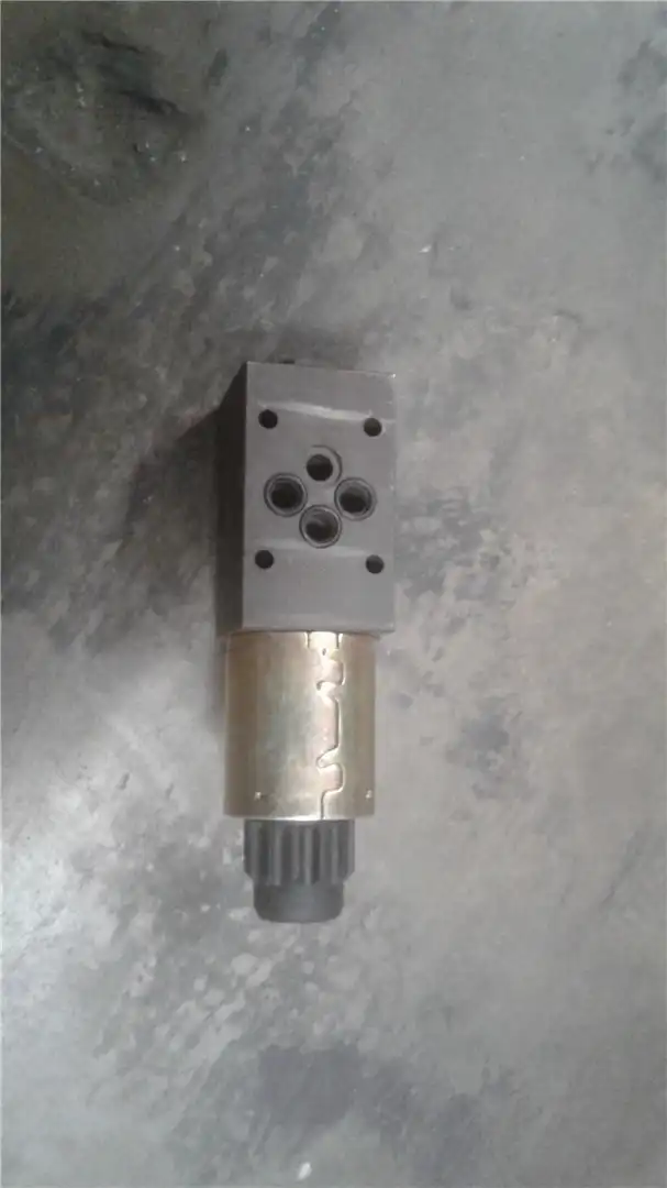 CORE 4/2 WAY SOLEN image 3