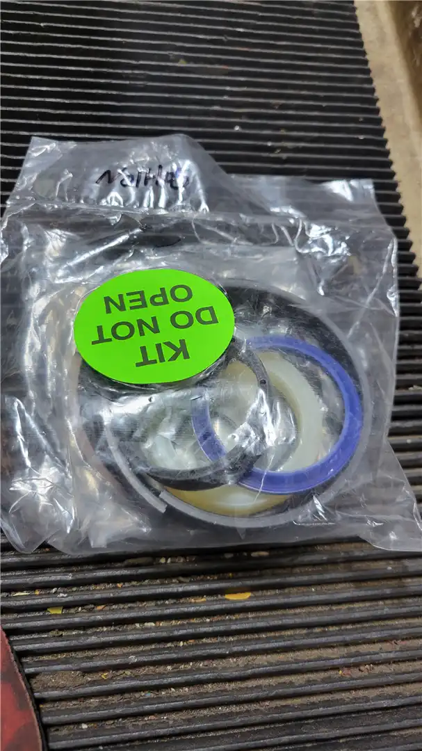 NEW SEAL KIT indicator image 1