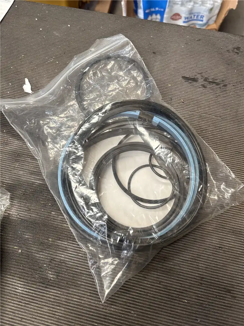 NEW SEAL KIT image 3