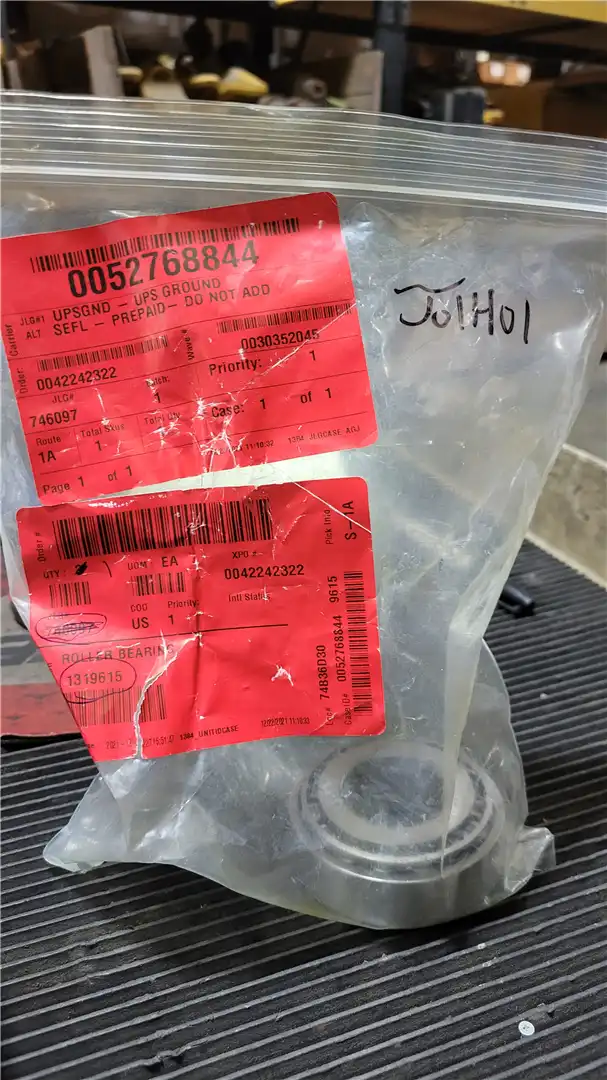 NEW ROLLER BEARING image 2