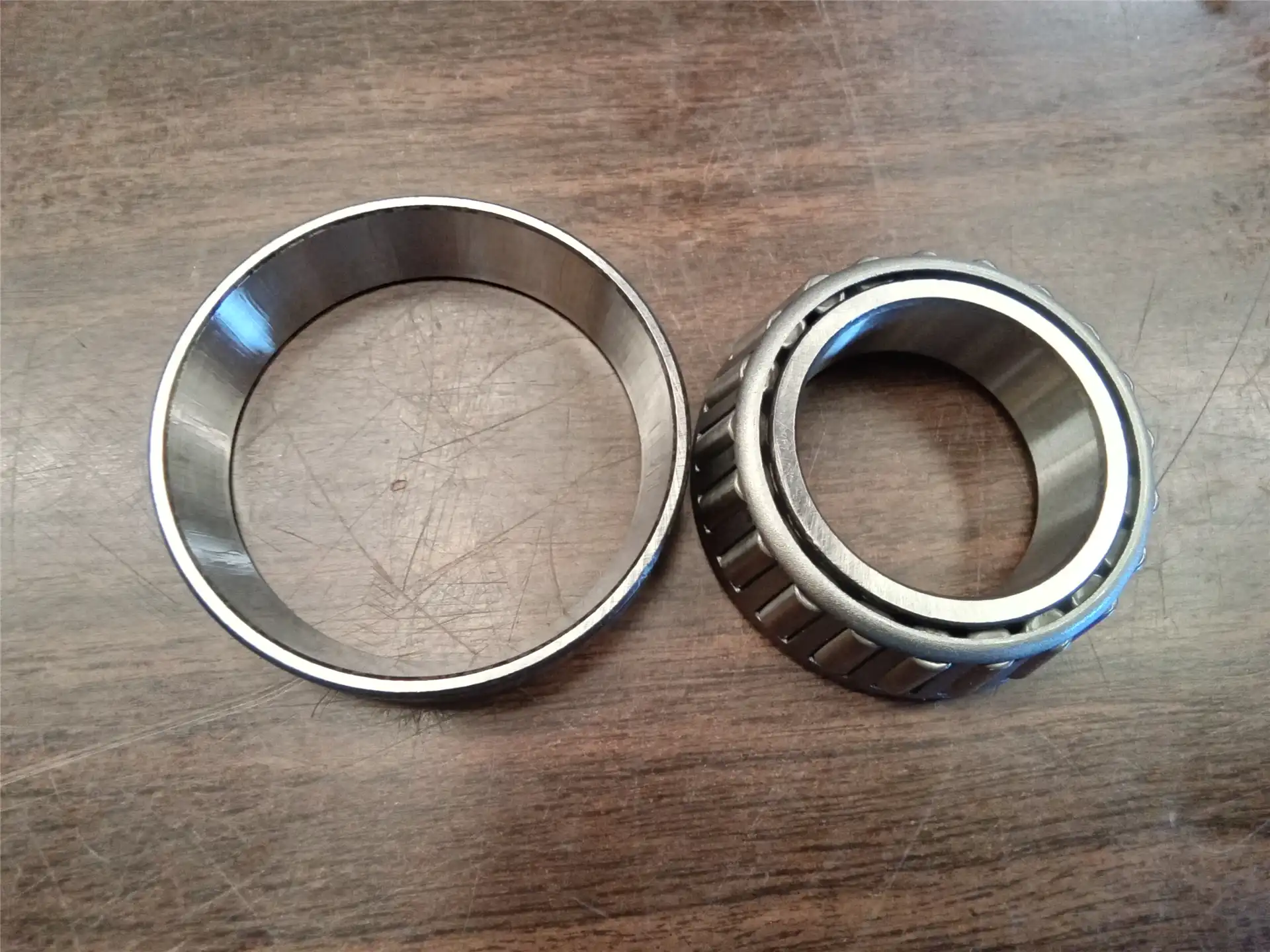 NEW ROLLER BEARING image 2
