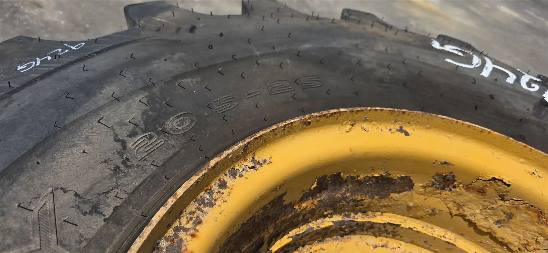 USED TIRE AND RIM image 2