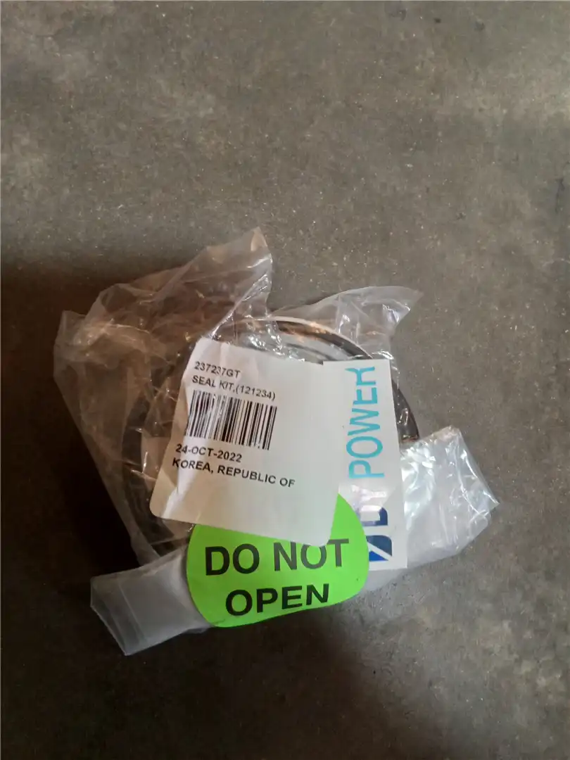 NEW SEAL KIT image 2