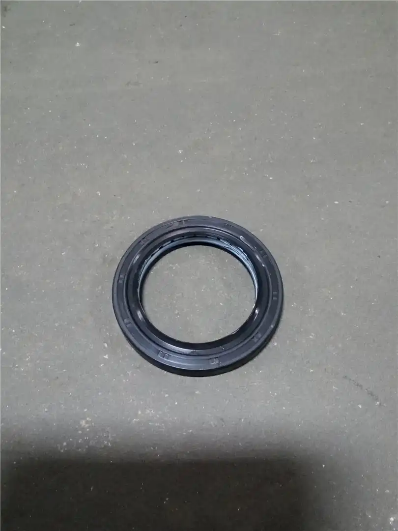 NEW OIL SEAL indicator image 1