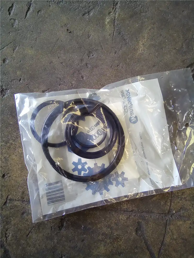 NEW SEAL KIT image 2