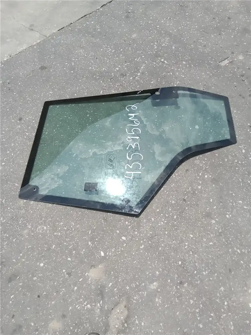 NEW RH GLASS image 2