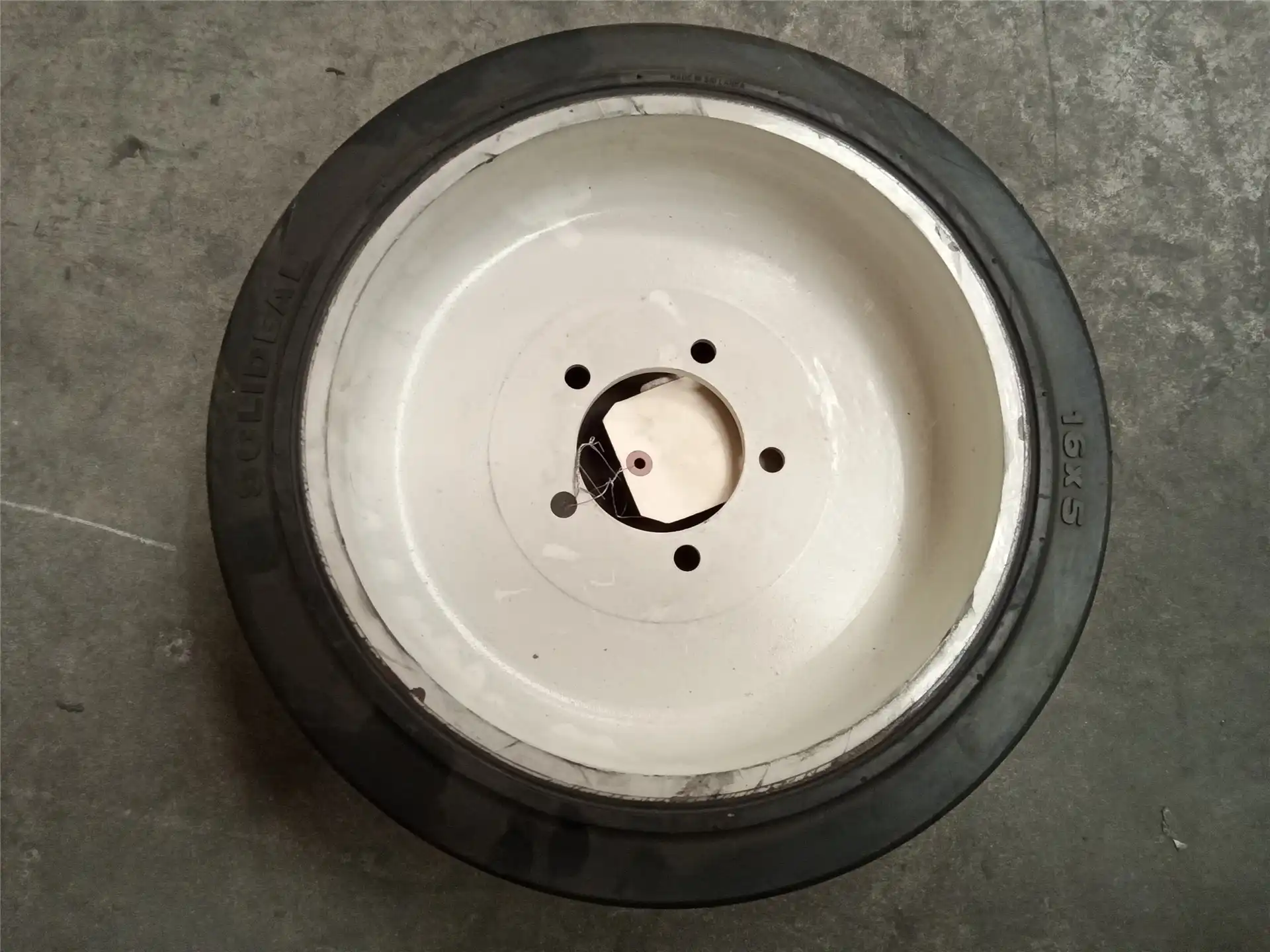NEW 16X5 WHEEL image 2