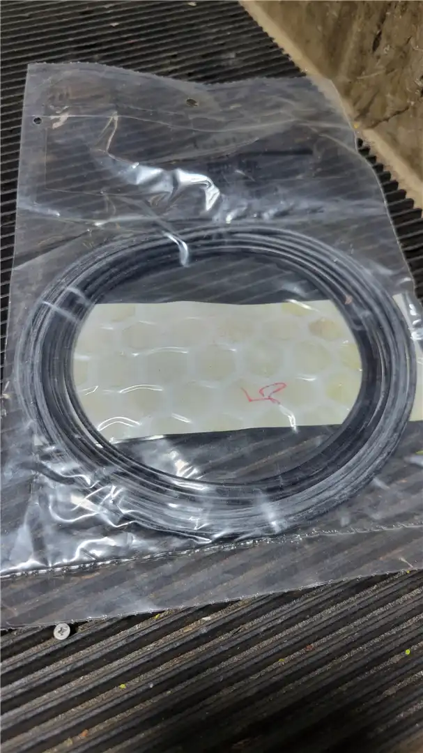 NEW SEAL KIT image 2