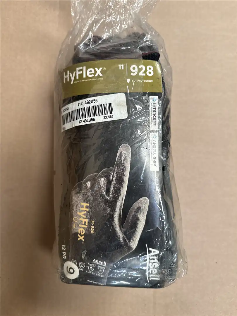 NEW GLOVES image 2