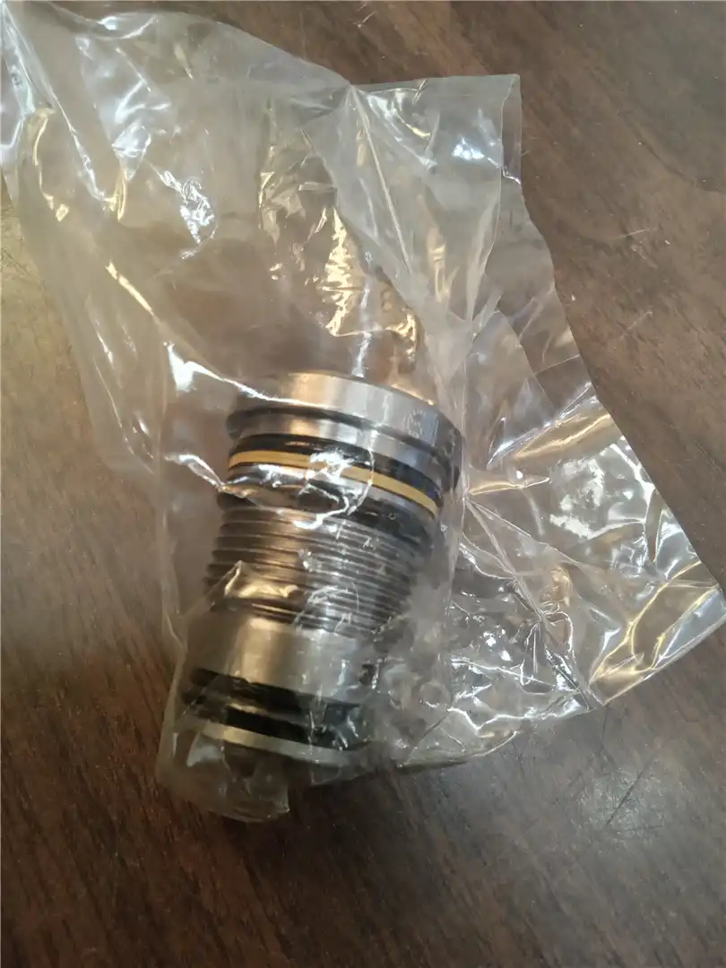 NEW VALVE KIT indicator image 1