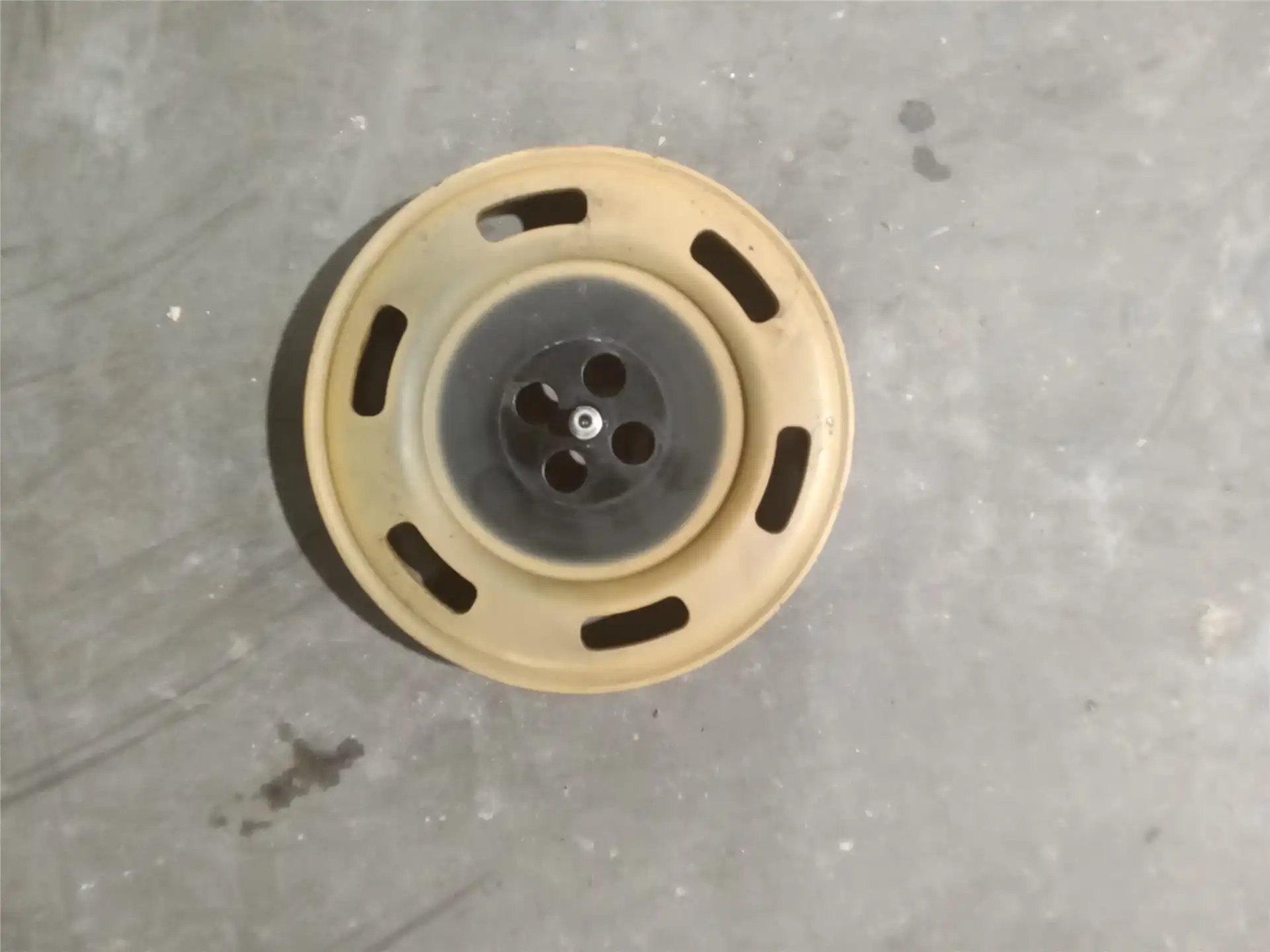USED PULLEY indicator image 1