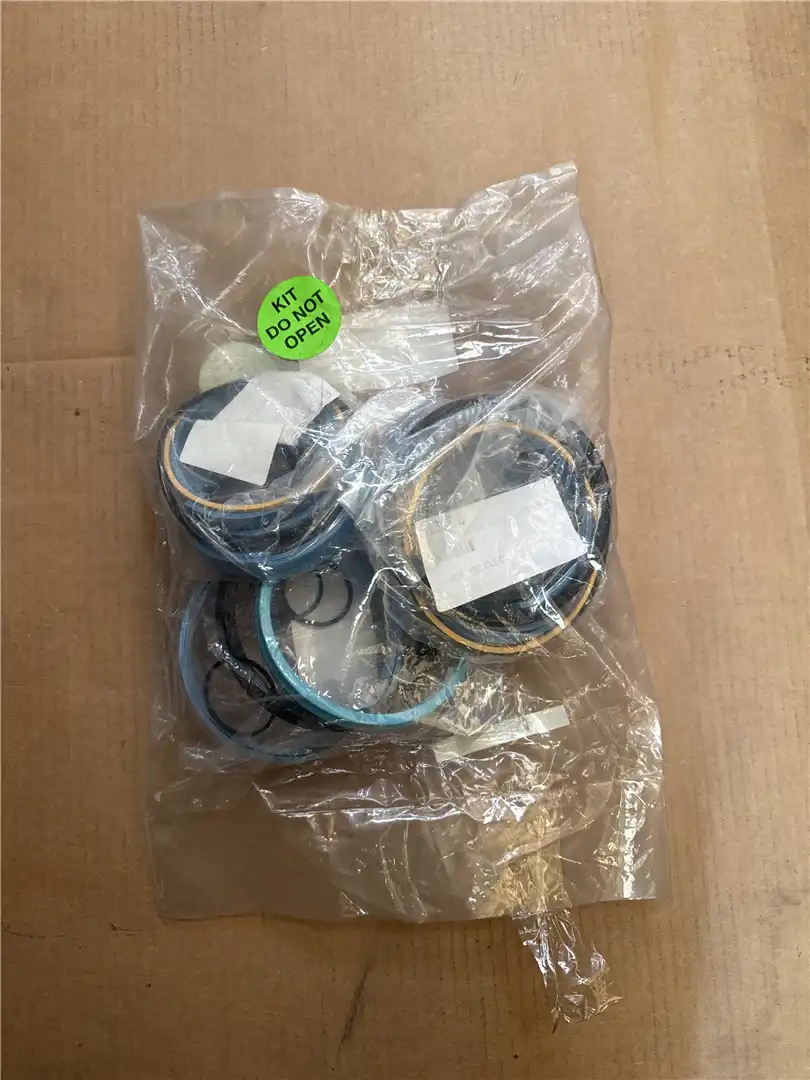 NEW SEAL KIT image 2
