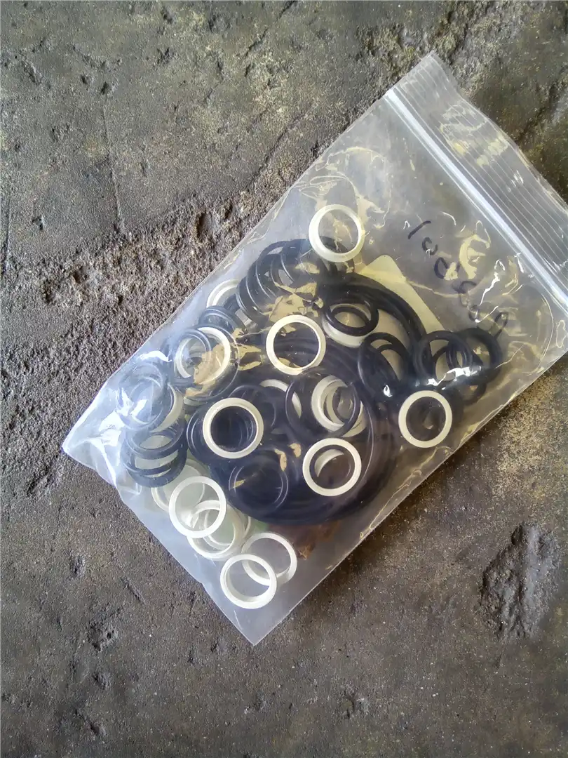 NEW SEAL KIT image 2