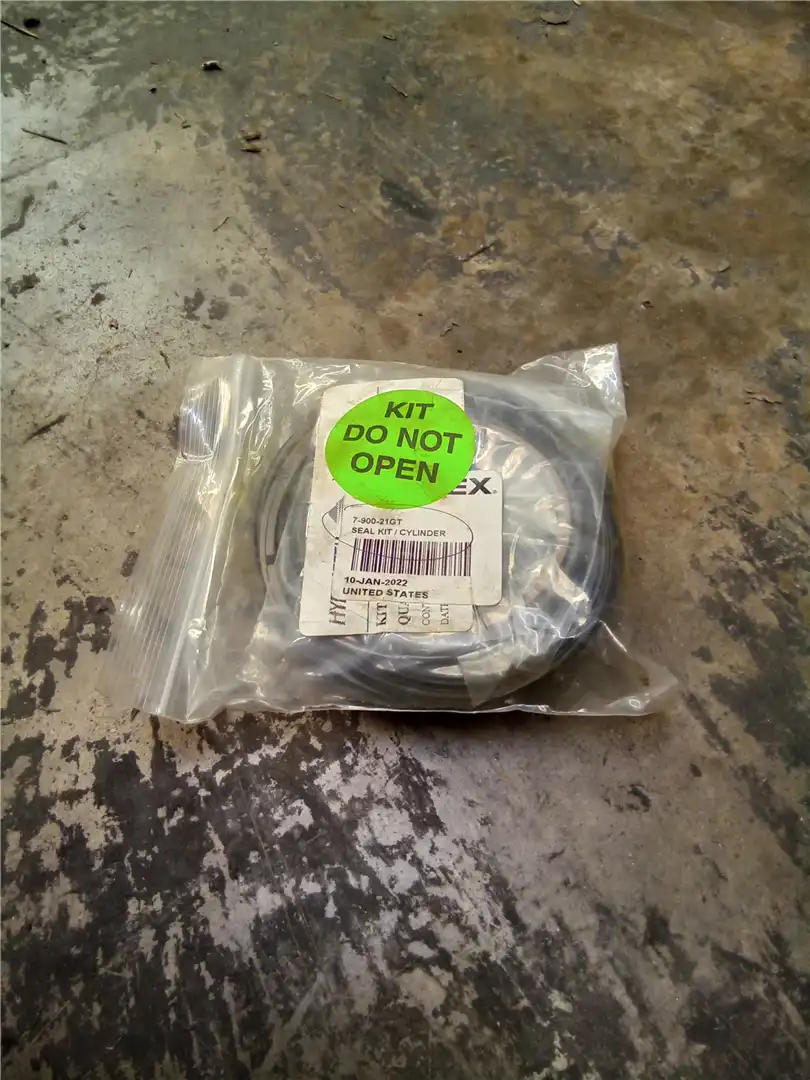 NEW SEAL KIT image 2