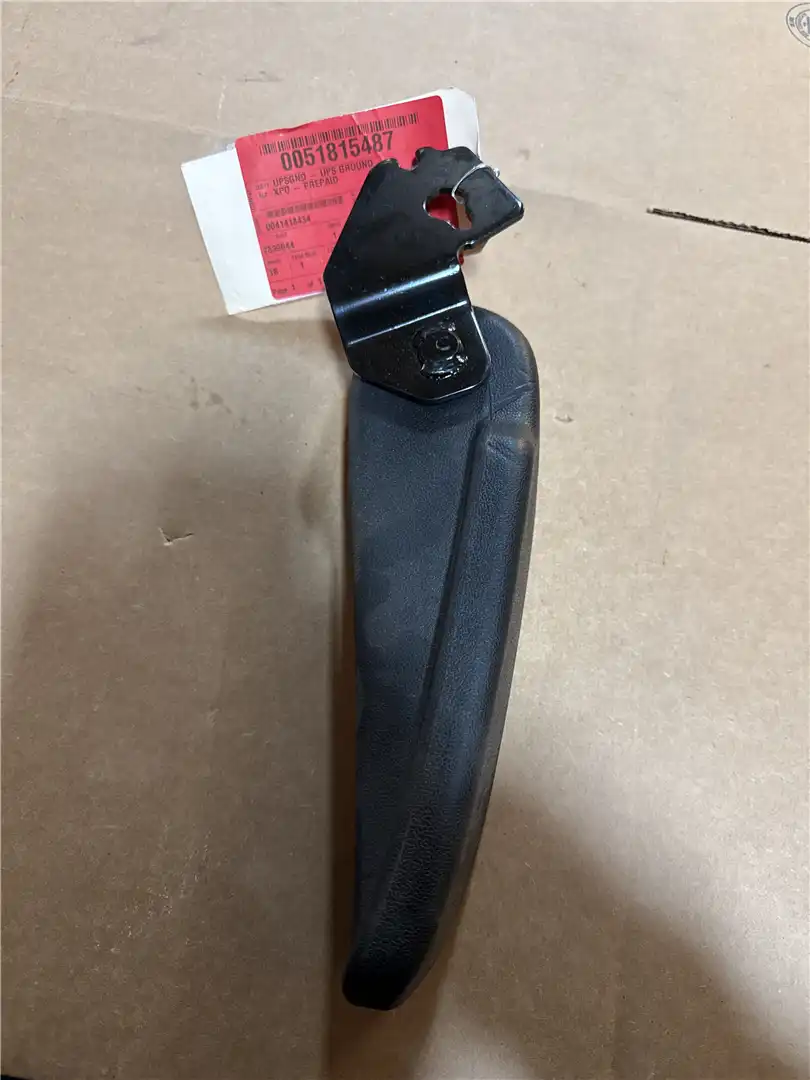 NEW ARMREST image 2